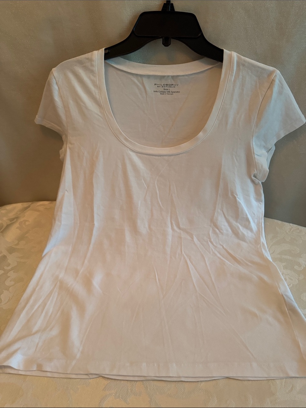 Philosophy Scoop Neck Short Sleeve Tee in White